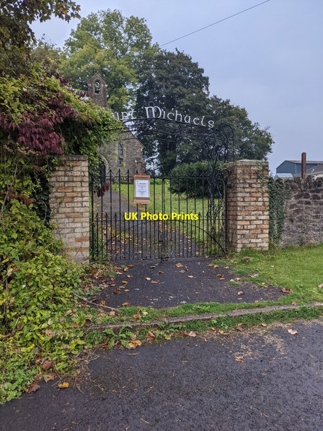 Photo 6"x4" St Michael's churchyard entrance gates, Glascoed, Monmouthshire Glascoed\/SO3301 c2021