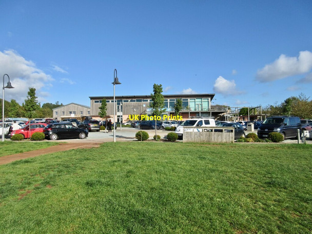 Photo 6"x4" Darts Farm Shopping Village Clyst St George c2021