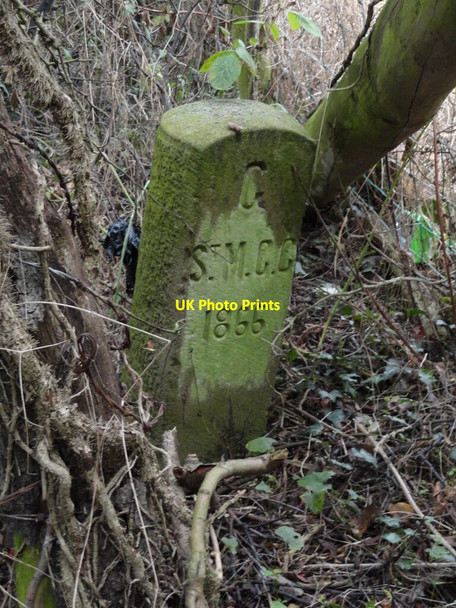 Photo 6"x4" Boundary stone Great Malvern c2021