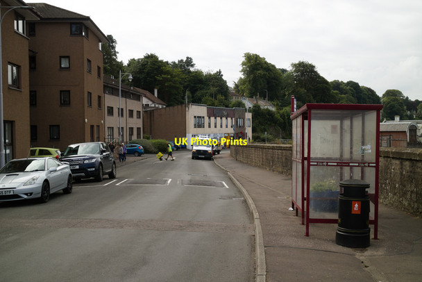 Photo 6"x4" Bus stop on Boat Road Newport-on-Tay c2021
