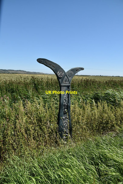 Photo 6"x4" National Cycleroute Network Milepost, Sherlock's Bridge Newchurch\/TR0531 c2020