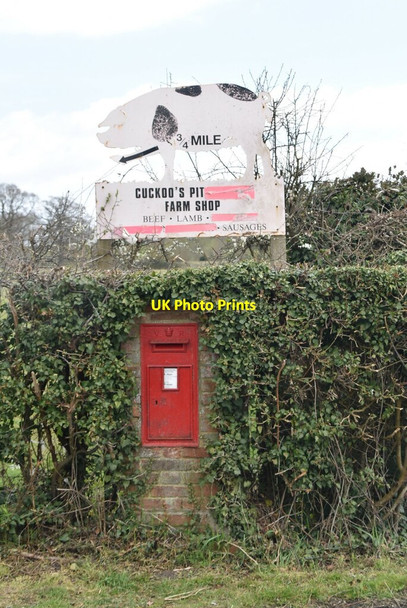 Photo 6"x4" Victorian Postbox Robhurst c2021