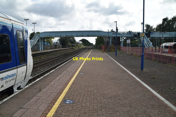 Photo 6"x4" Ruislip West Station Ruislip c2021