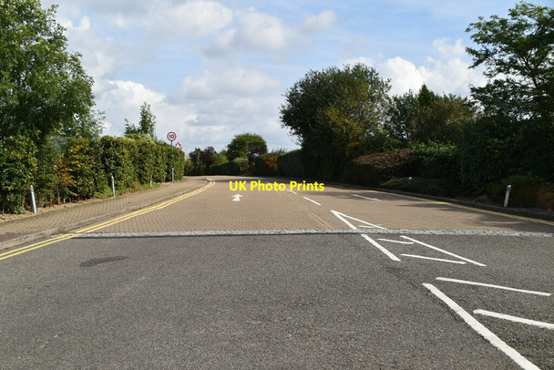 Photo 6"x4" Odyssey Business Centre Ruislip c2021