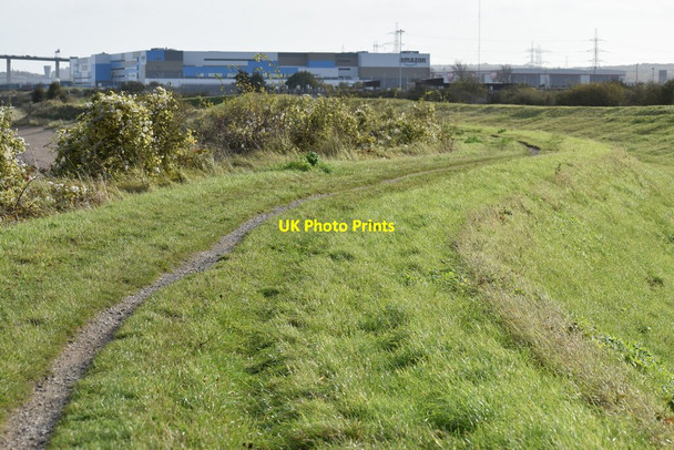 Photo 6"x4" Path on Thames flood bank Purfleet c2021