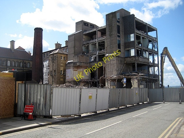 Photo 6"x4" County Hall annexe Wakefield\/SE3320 c2009 P1