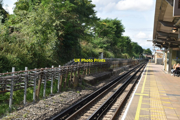 Photo 6"x4" The Central Line, Northolt Station Northolt c2021