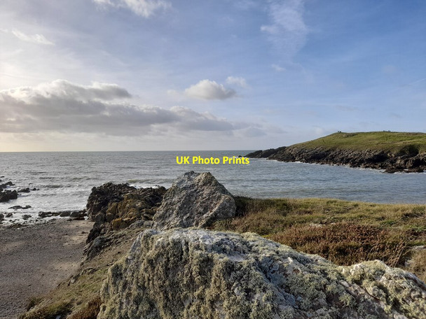 Photo 6"x4" A View at Porth Trecastell Bryn Du\/SH3472 c2021