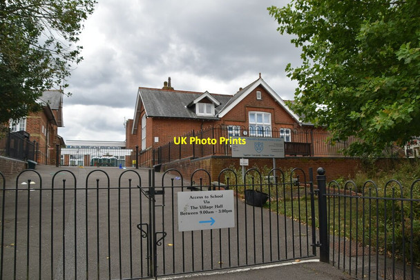Photo 6"x4" Wye Primary School Wye c2020