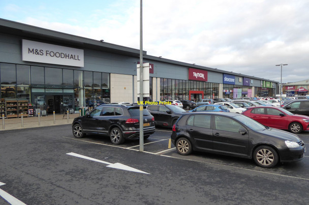 Photo 6"x4" Western edge of Cramlington's shopping centre Beaconhill c2021