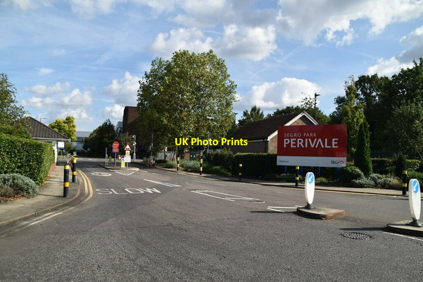 Photo 6"x4" Segro Park, Perivale Wembley c2021