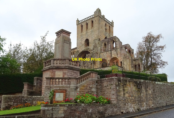 Photo 6"x4" Jedburgh Abbey and war memorial Jedburgh c2021