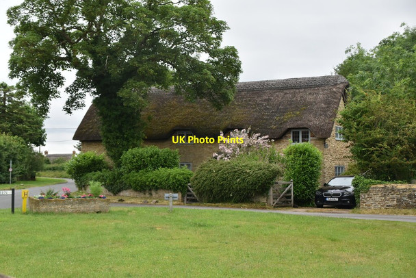 Photo 6"x4" The Cottage on The Green Charney Bassett c2021