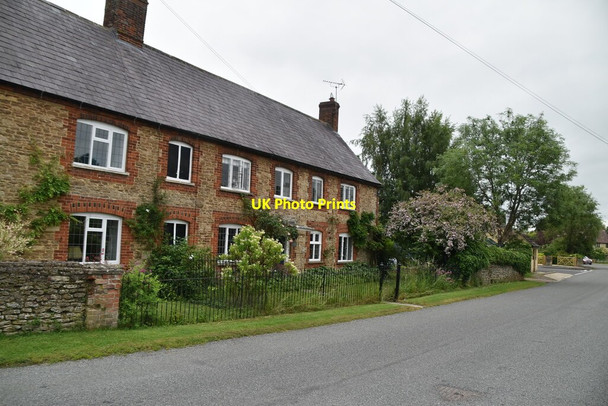 Photo 6"x4" Main St, Charney Bassett Charney Bassett c2021