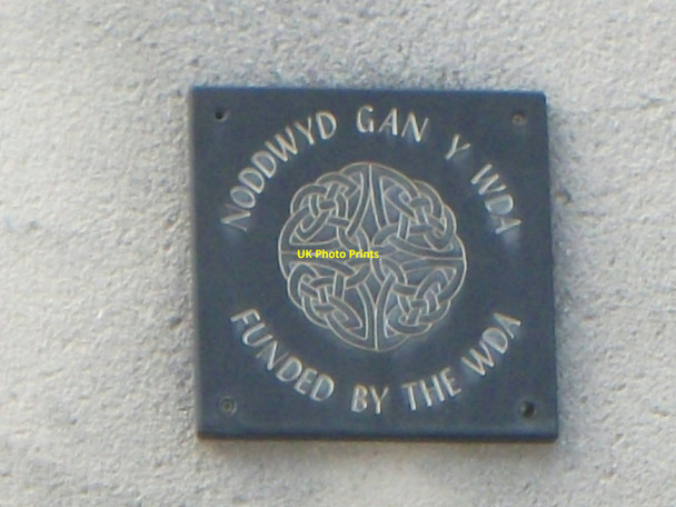 Photo 6"x4" WDA plaque on restaurant wall on the High Street, Bangor Bangor\/SH5771 c2020