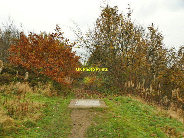 Photo 6"x4" Valve chamber below Gilstead Moor Edge Bingley\/SE1139 c2021