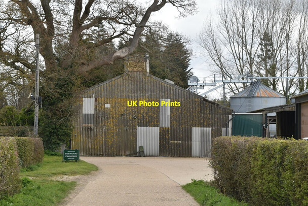 Photo 6"x4" Large corrugated barn Tenterden c2021