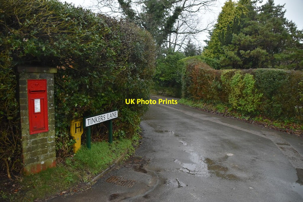 Photo 6"x4" Tinkers Lane Three Leg Cross c2021