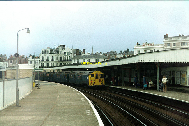Photo 6"x4" Ryde Esplanade Station \u00e2\u0080\u0093 1978 Ryde c1978
