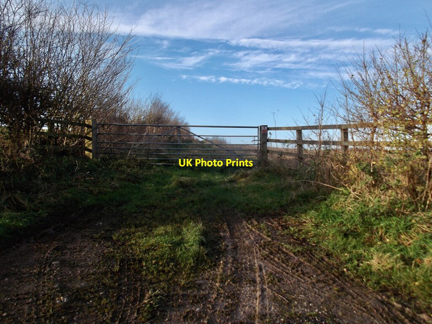 Photo 6"x4" Field entrance near Middleton-on -the-Wolds Middleton on-the-Wolds c2021