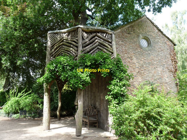 Photo 6"x4" Well House and Arbour Dunham Town c2010