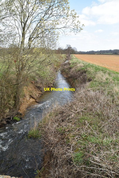 Photo 6"x4" River Rother Witherenden Hill c2021