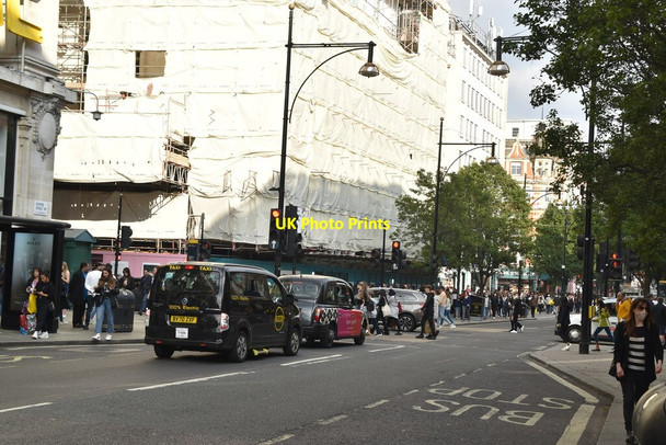 Photo 6"x4" Oxford St Westminster c2021 P1