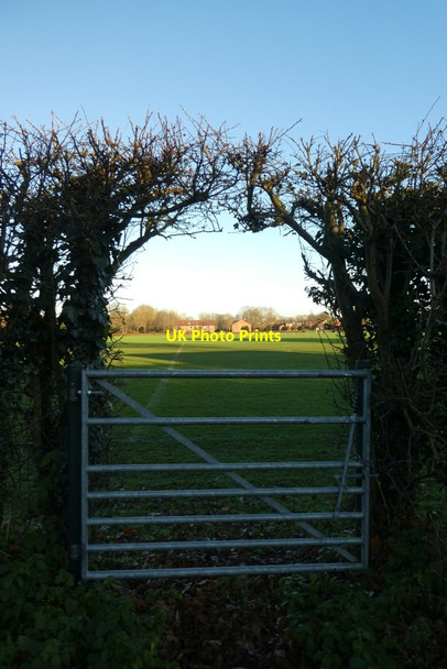 Photo 6"x4" Gate to 22 Acres Fulford\/SE6149 c2021