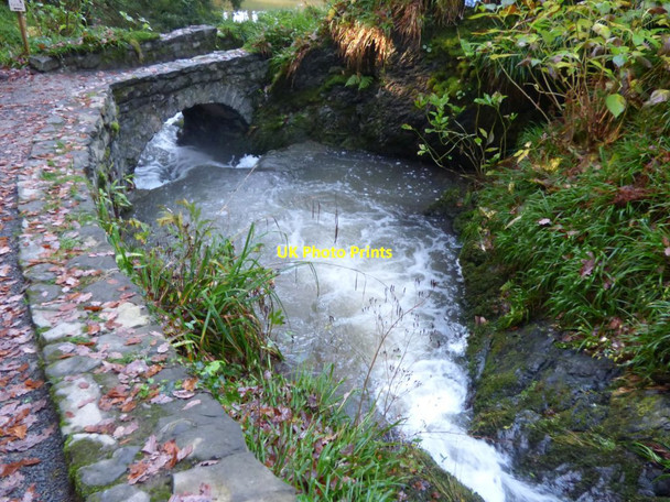 Photo 6"x4" Stone bridge over the river Tal-y-cafn c2017