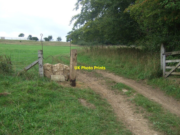 Photo 6"x4" Metal & Stone Stile below The Park, Painswick GS1095 Paradise\/SO8711 c2021