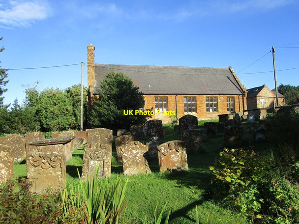 Photo 6"x4" Churchyard and former school, Woodford Halse Woodford Halse c2021