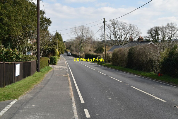 Photo 6"x4" A265, eastbound Burwash Common c2021
