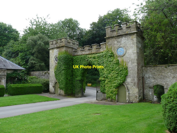 Photo 6"x4" Gate House at Stourhead Stourton\/ST7734 c2015