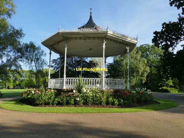 Photo 6"x4" Bandstand in Vivary Park Taunton\/ST2324 c2021