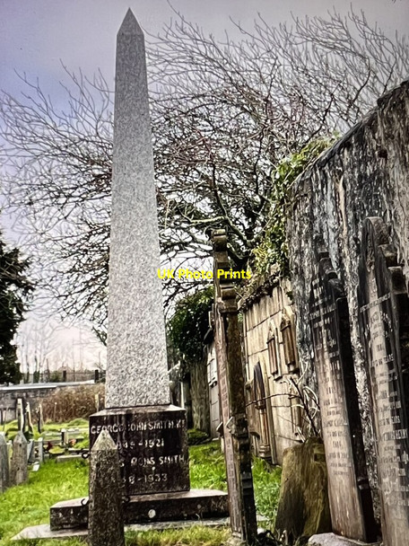 Photo 6"x4" Cenotaph in the Graveyard Camborne c2021