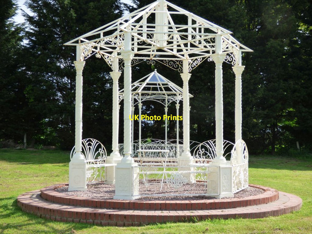 Photo 6"x4" Iron Gazebo Wootton\/SJ3427 c2017