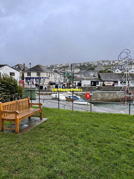 Photo 6"x4" Seat and Grass Porthleven c2021