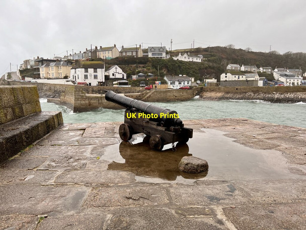 Photo 6"x4" Inner Harbour Wall Porthleven c2021