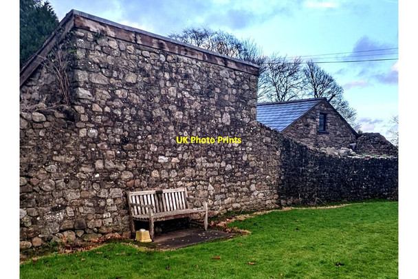 Photo 6"x4" Mullis Memorial Bench in St Peter's churchyard, Bryngwyn Bryngwyn\/SO3909 c2022