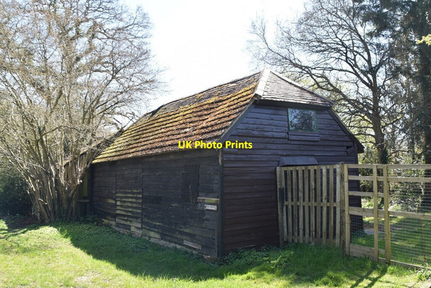 Photo 6"x4" Roadside barn Newchapel\/TQ3642 c2021