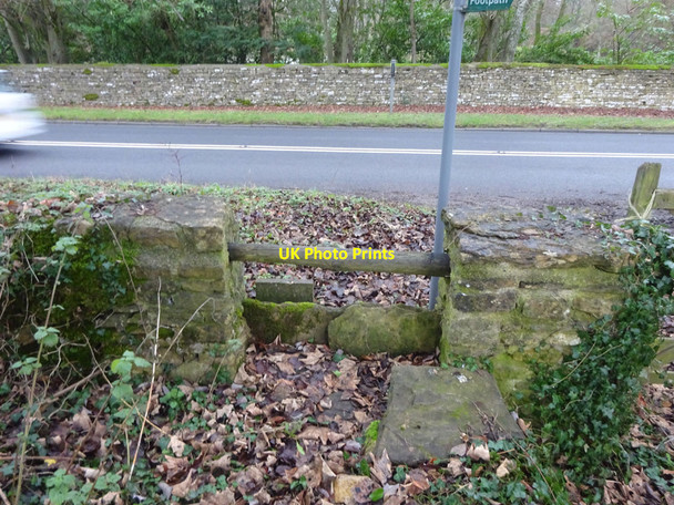 Photo 6"x4" Stone Stile, Ampney Crucis Ampney Crucis c2022 P1