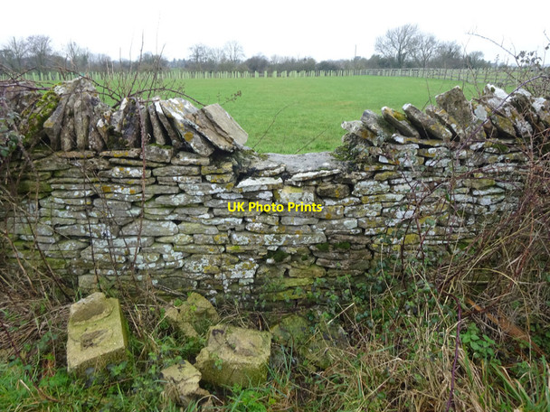 Photo 6"x4" Stone Stile, Ampney St Peter Ampney St Peter c2022 P2