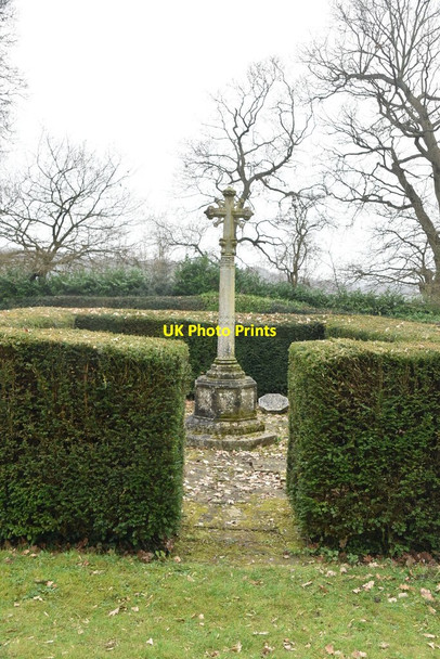 Photo 6"x4" Cross, Church of St Katharine Knockholt c2021
