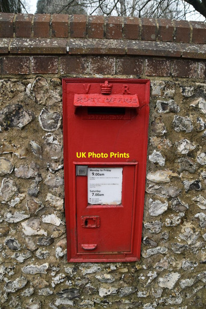 Photo 6"x4" Victorian postbox Knockholt c2021