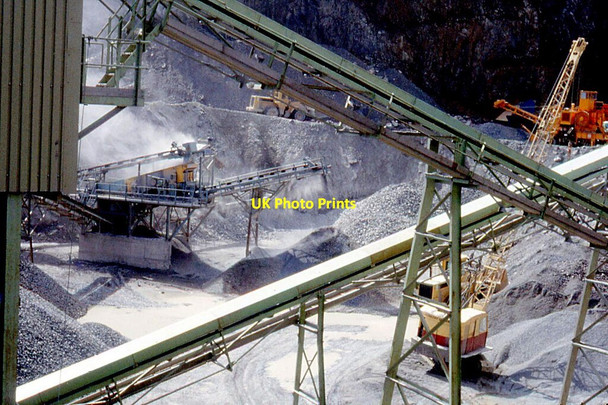 Photo 6"x4" Quarry at Tillicoultry Tillicoultry c1987