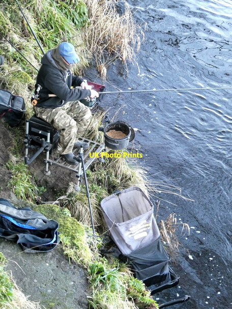 Photo 6"x4" Angler on the Tyne Hexham c2022
