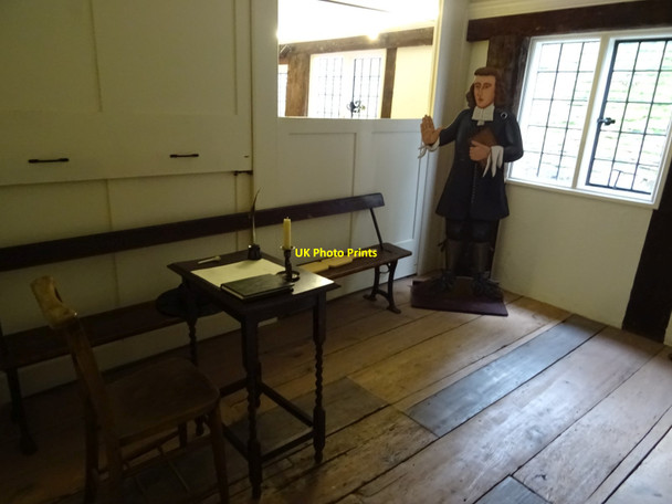 Photo 6"x4" Interior of Old Baptist Chapel Tewkesbury c2019