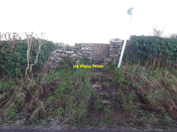Photo 6"x4" Stone Stile, Clearwell Stowe\/SO5606 c2022