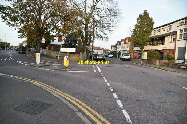 Photo 6"x4" Junction of Maybank Rd and Latchett Rd Woodford\/TQ4091 c2021