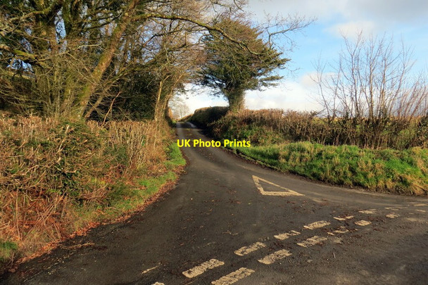 Photo 6"x4" Cyffordd ger Bwlch-y-gwynt \/ Junction near Bwlch-y-gwynt Cwmdwr c2022